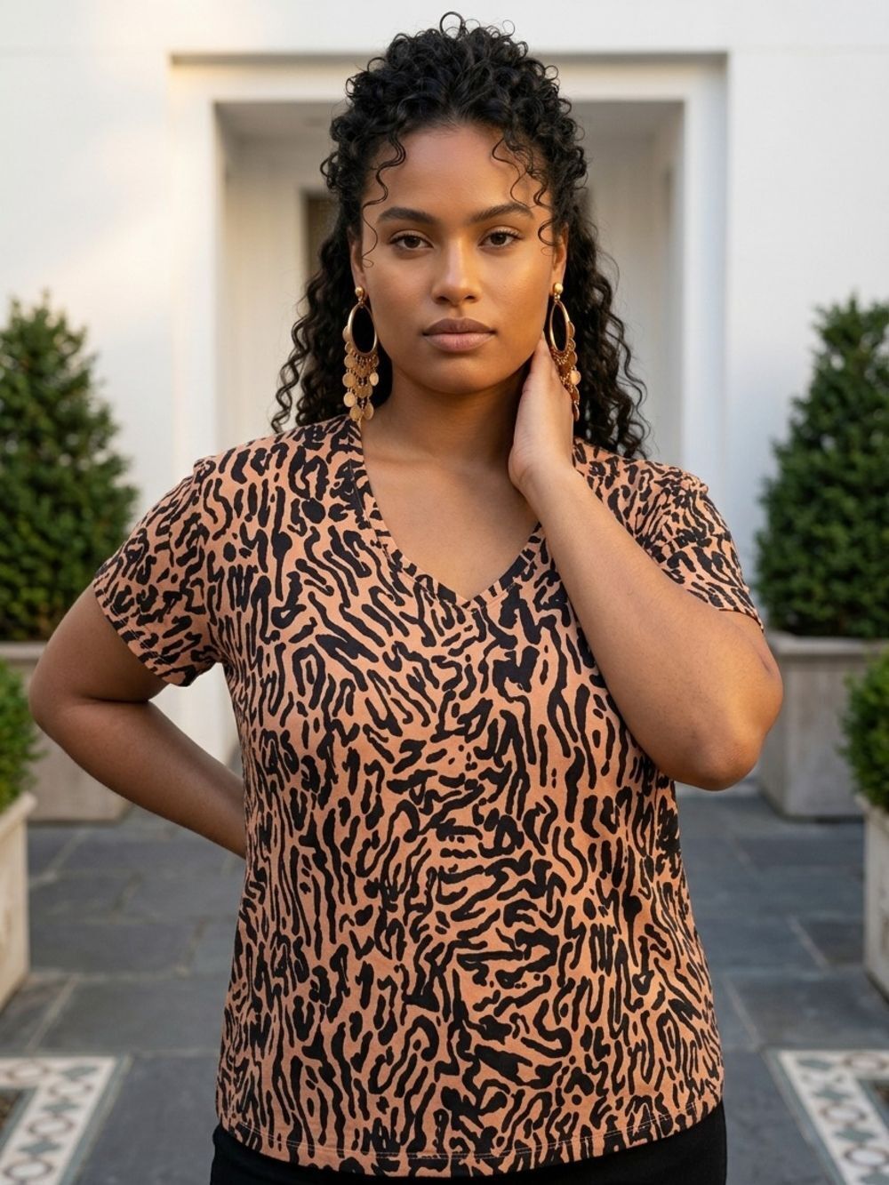 Nine West Soft Spun V Neck Top XXL Abstract Animal Print Rayon Stretch Work Tee